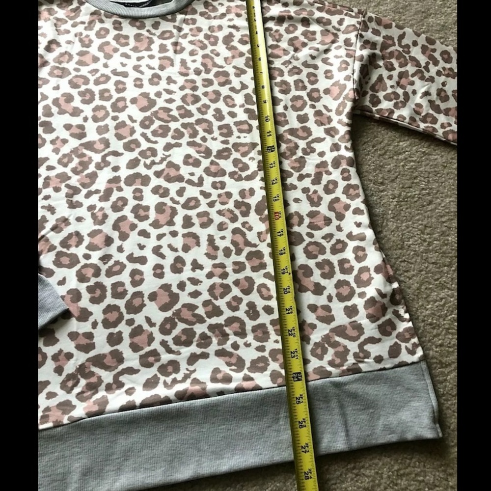 Shein Leopard Print Split Hem Drop Shoulder Top Sm - image 5